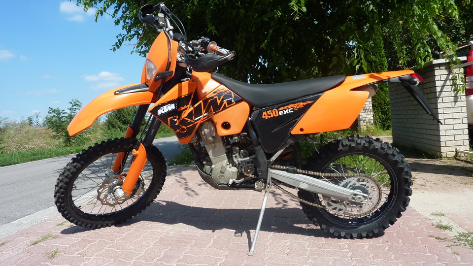 ktm1.jpg