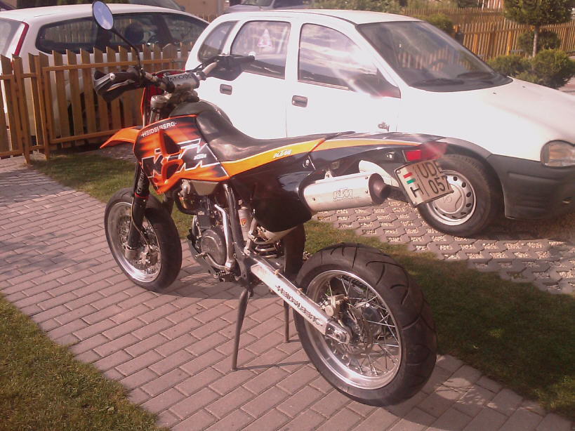 ktm.jpg